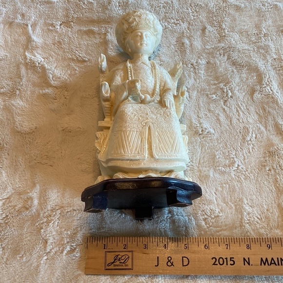 Chinese Asian Ivory Statue Woman - Picture 5 of 5